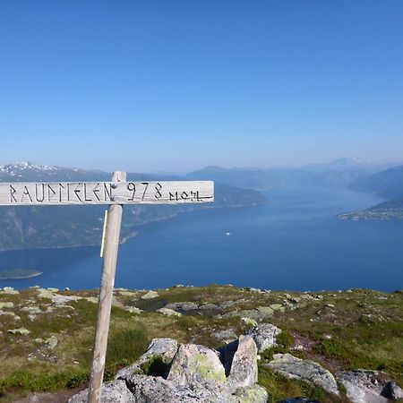 Balestrand Fjordapartments Eksteriør billede