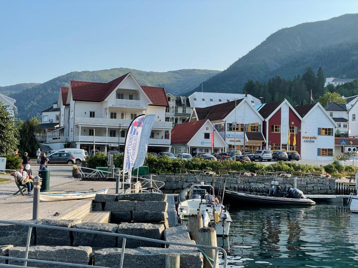 Balestrand Fjordapartments Eksteriør billede